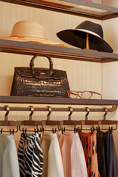 Closet shelves for accessories