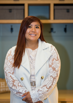 Adriane lee closet factory employee