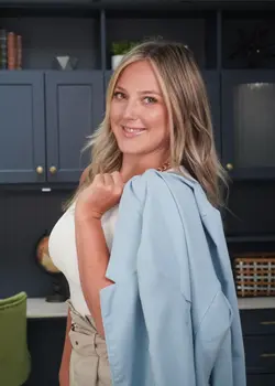 closet factory employee Amy-Madden