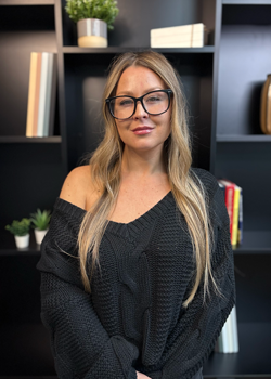 closet factory employee Ashley Szczesnia