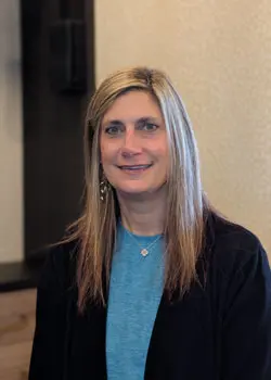 closet factory employee Cindy Ladas