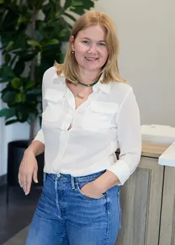 closet factory employee Danielle