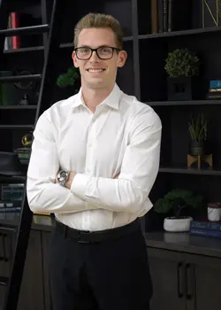 closet factory employee Dylan Maller