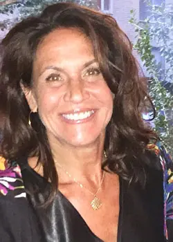 Natalie Rosenthal headshot Closet Factory Designer