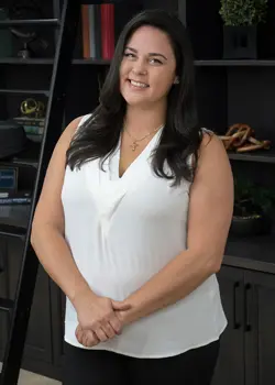 closet factory employee Jillian Castillo