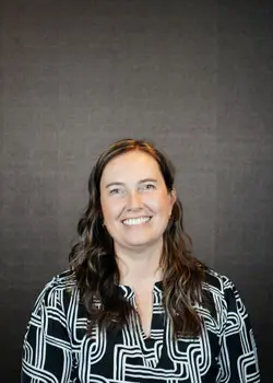 closet factory employee