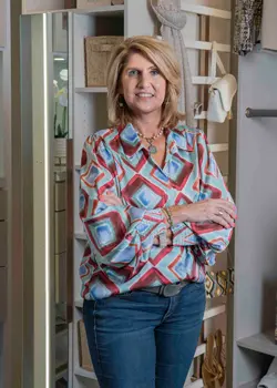 closet factory owner Laura-Weldon---Louisville-&-Lexington