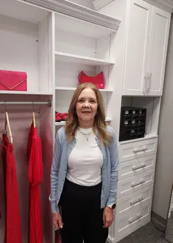 Lora-Remlinger headshot