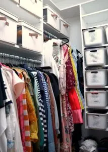 picture of an organized closet