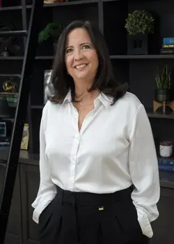 Closet Factory employee Martha de la Uz