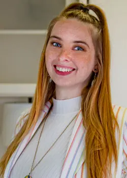 Kayla Winter Closet Factory Designer