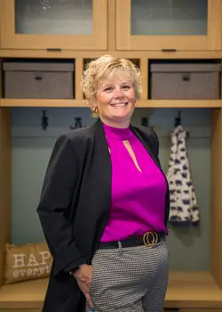 closet factory employee sam