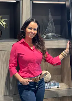 Annie Rutan headshot