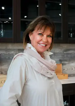 Stacie Nowak headshot