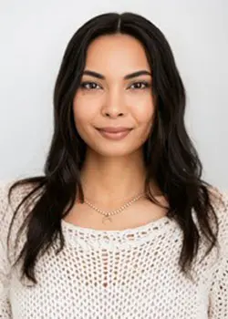 Closet Factory employee Shanell