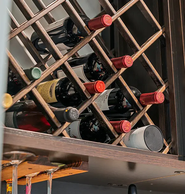Wine lattice rack for wine bottle storage