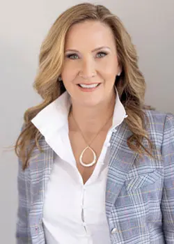 Tammy-Zagaro headshot