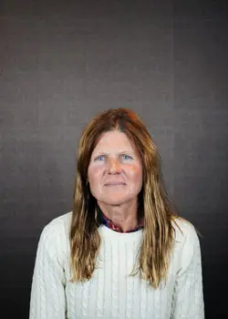 closet factory employee