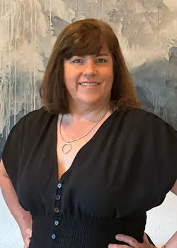 Closet Factory employee Angela