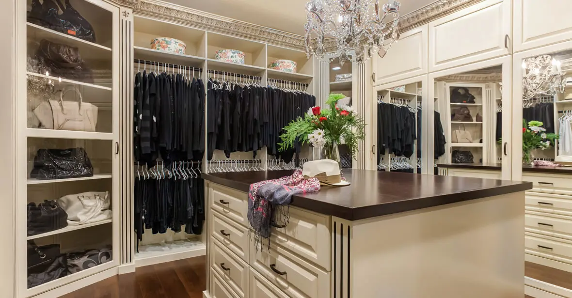 Custom Walk-In Closets | Closet Factory