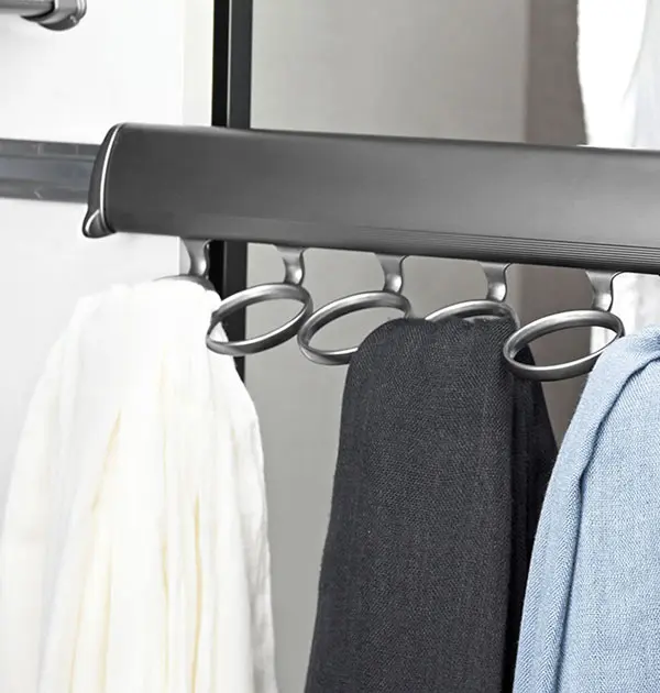Elite Pull-out scarf rack