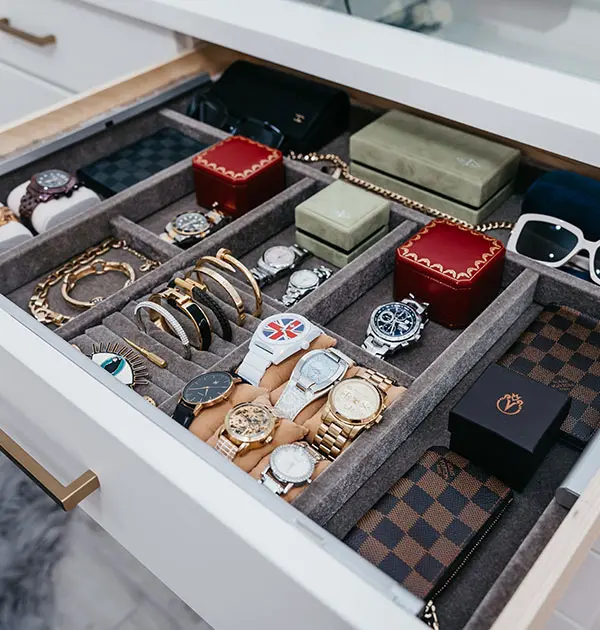 watch and jewelry storage