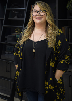 closet factory employee Lelani Snadowsky