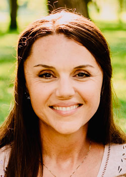 closet factory employee Melanie Schmidt