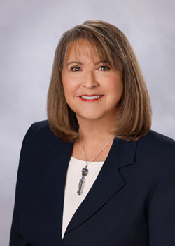 closet factory employee stacy