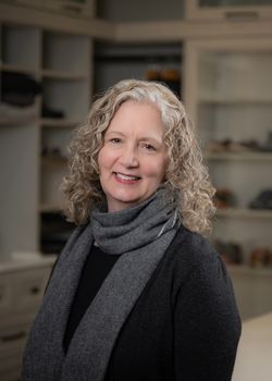 closet factory employee