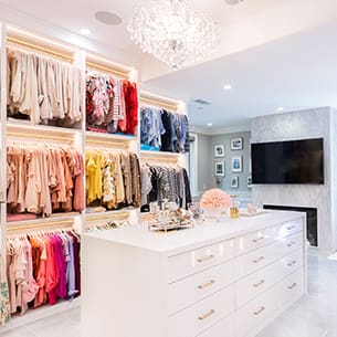 Luxury Dressing Rooms | Closet Factory
