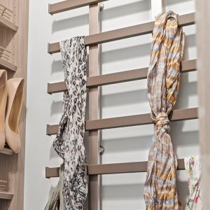 Wall-mounted horizontal scarf rack