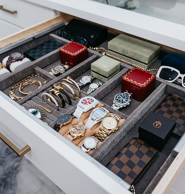 watch and jewelry storage