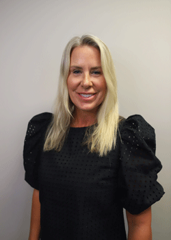 closet factory employee Gretchen Dean